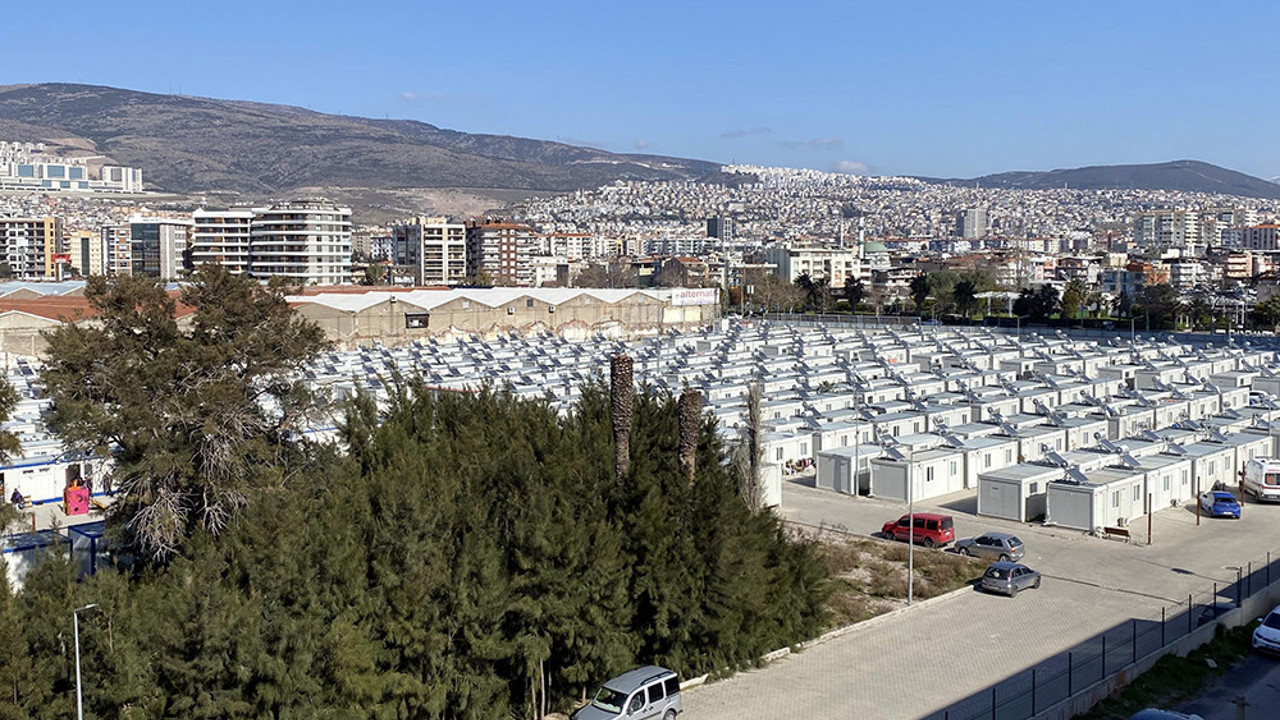 İzmir'deki konteyner kent, depremzedelere hazırlanıyor