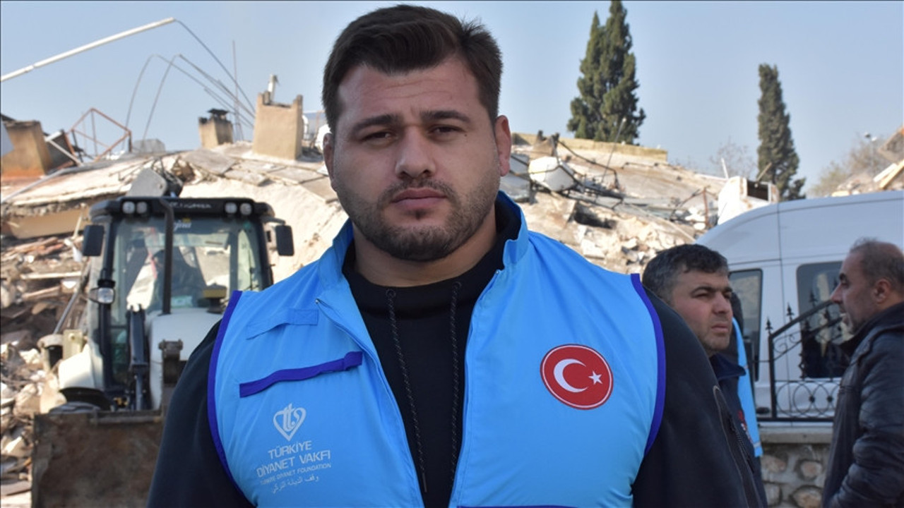 Milli güreşçi Rıza Kayaalp, Hatay'da kurtarma çalışmalarına katıldı