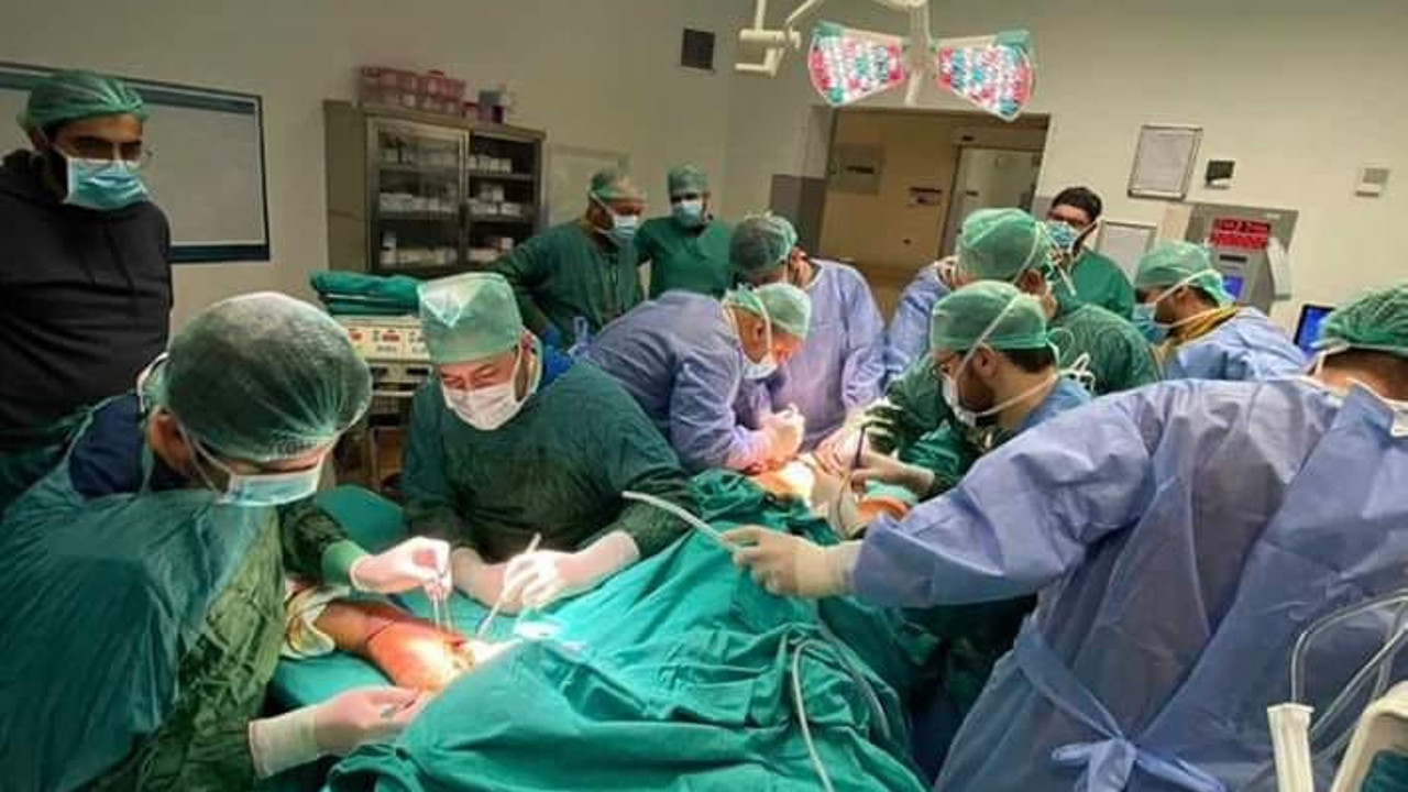 'Giderlerse gitsinler' dedikleri, yani doktorlar depremzedelere koştu. Oy aman aman burası Adıyaman