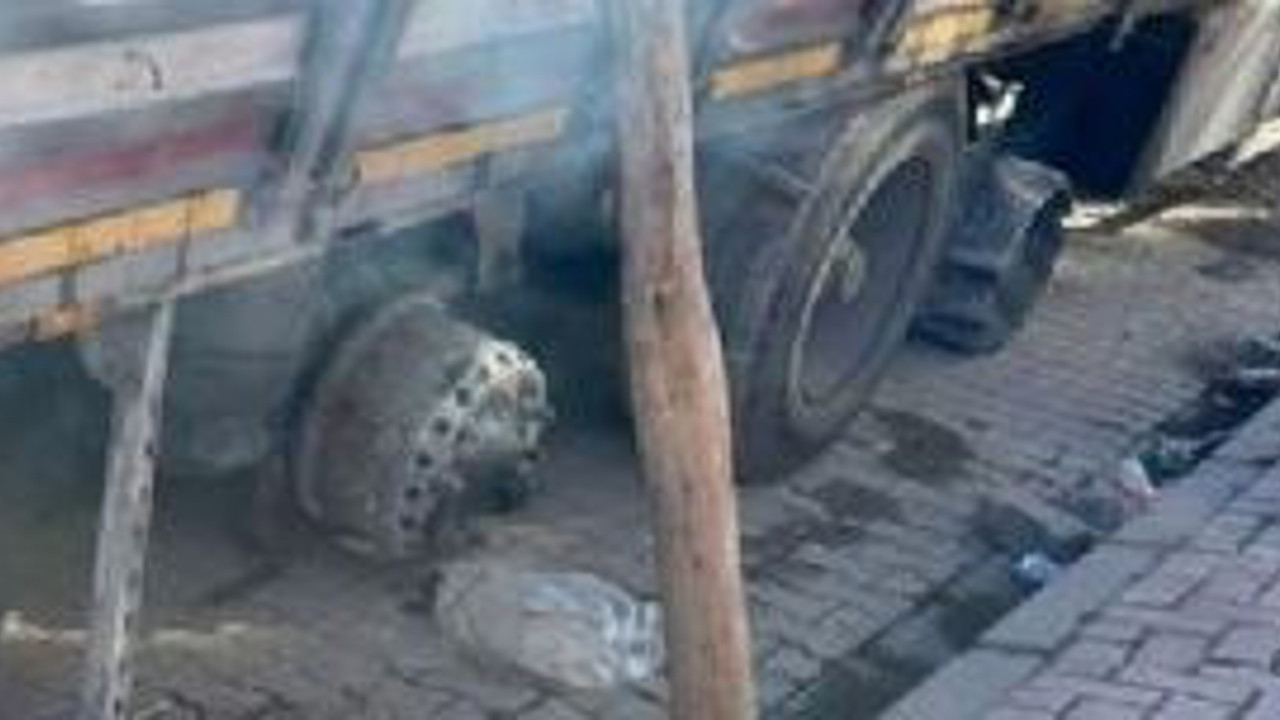 Patlayan lastikler de yardımı durduramadı