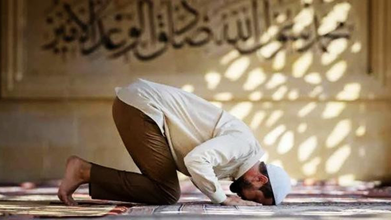 Zuhr-i âhir namazı nedir? Zuhr-i âhir namazı farz mı, kılmak gerekir mi?