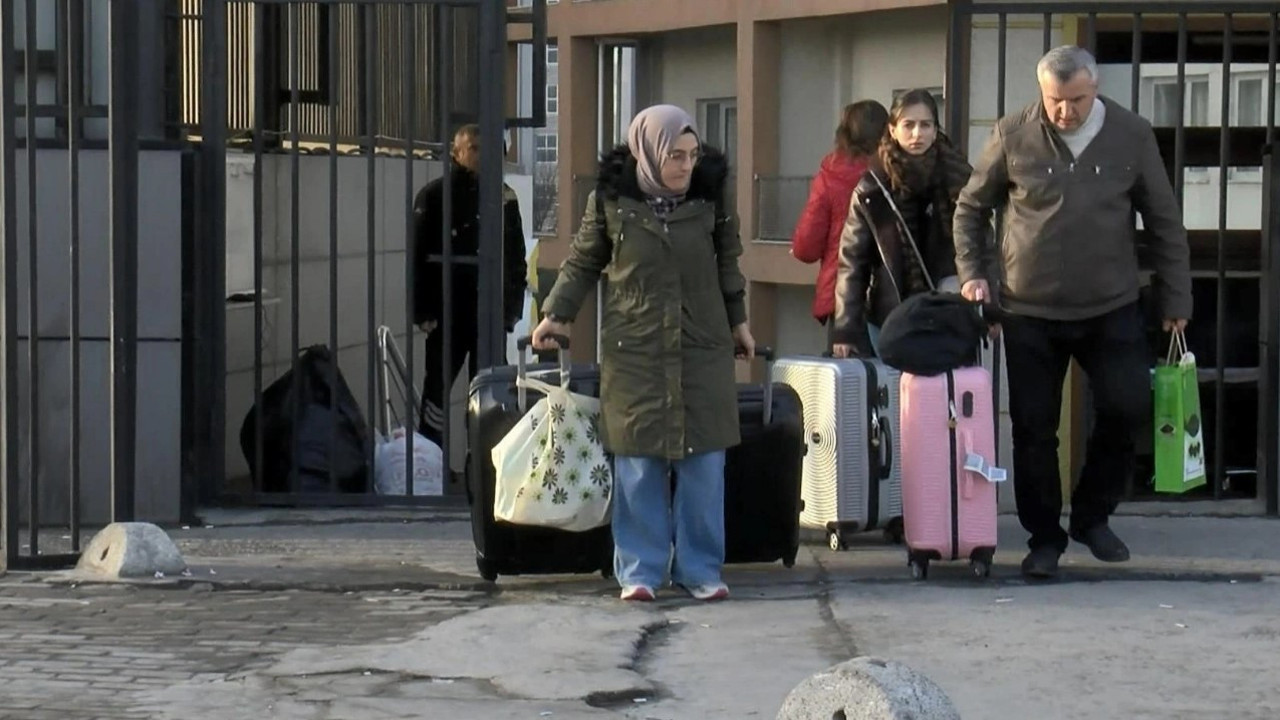 KYK'daki öğrenciler alelacele çıkarıldı yandaşların yurtlarına kimse dokunmadı