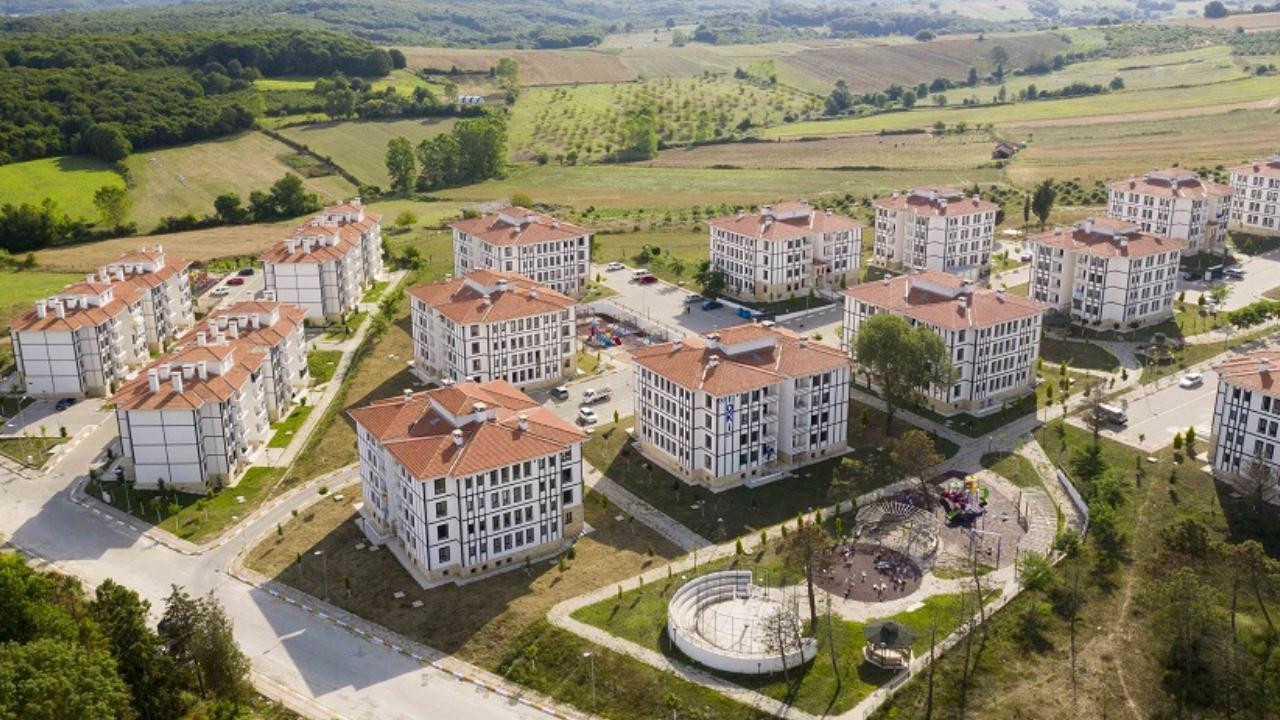 TOKİ’den dev ihale alan AKP’li deprem bağışında cimri çıktı