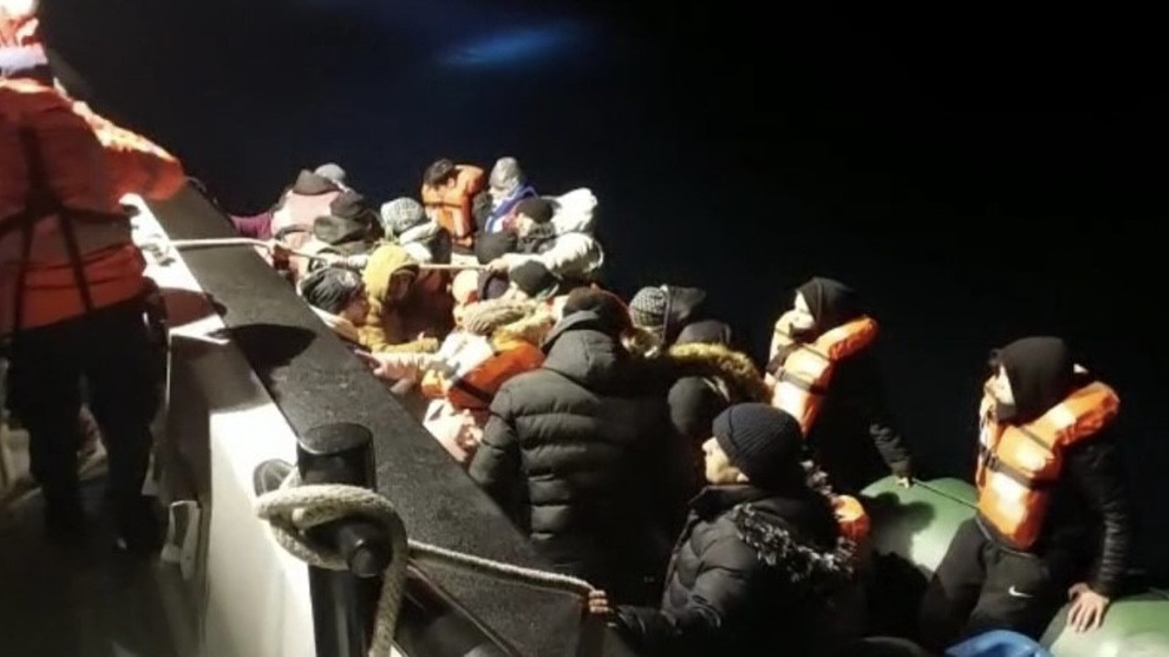 Çanakkale açıklarında 45 kaçak göçmen yakalandı