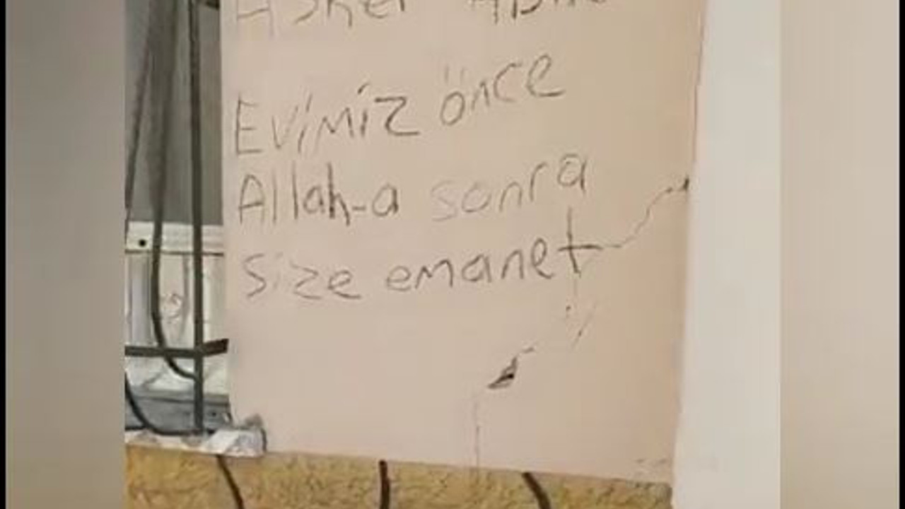 Mehmetçiğe depremzedelerden duygulandıran not