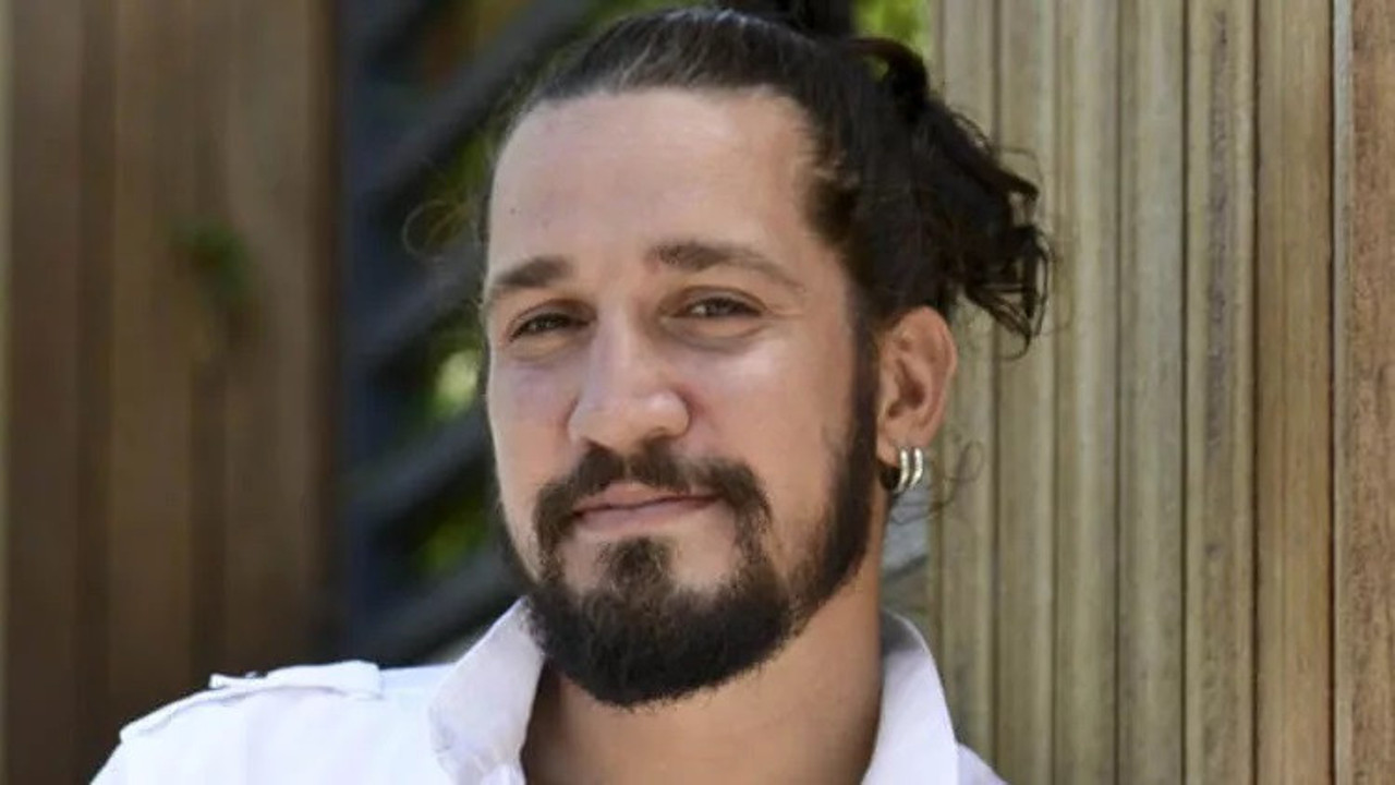 Doğukan Manço depremzede çocuklar için seferber oldu. Babasının izinde