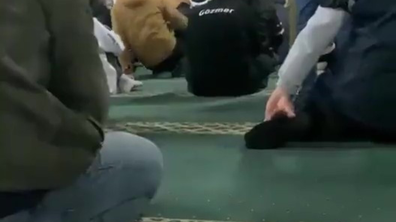 Oğuzhan Uğur Haluk Levent'le kendisini hedef gösteren imamı yerin dibine sokacak cevabı anında verdi