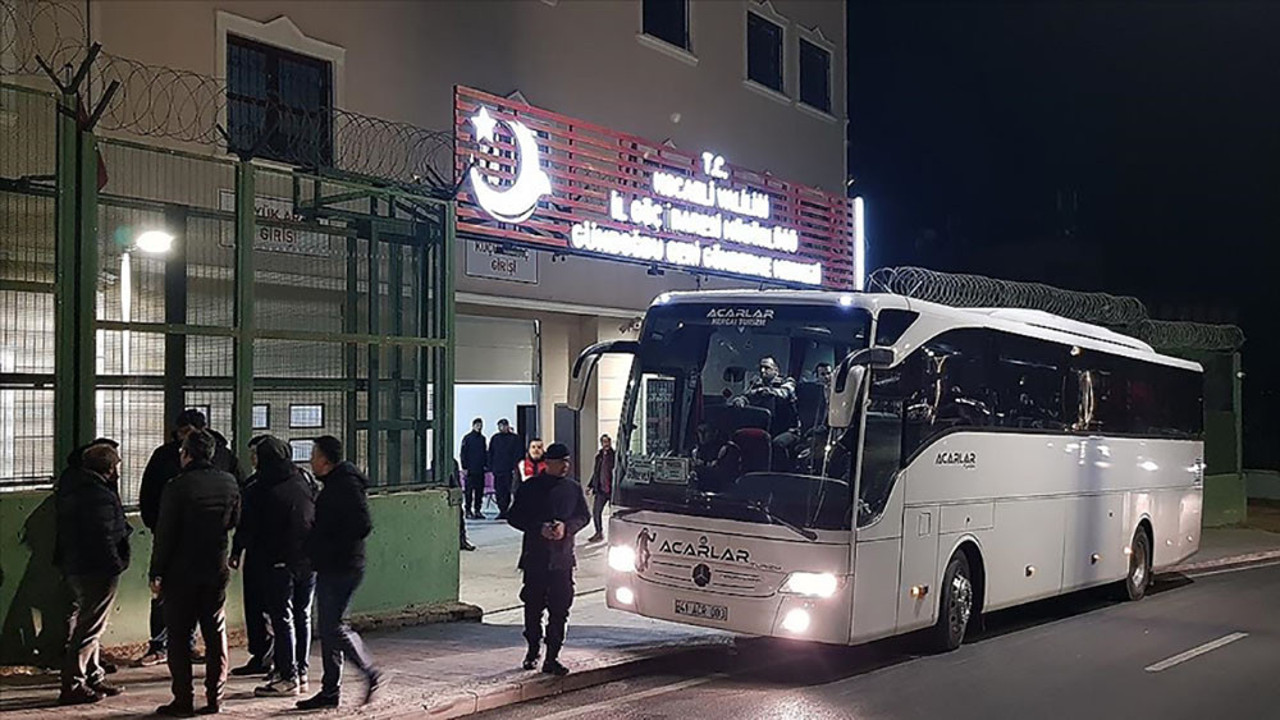 Yeni yılda 14 bin 878 düzensiz göçmen sınır dışı edildi