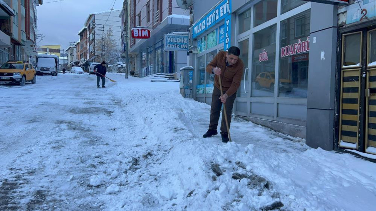 Tipi 39 köyün ulaşımını kesti