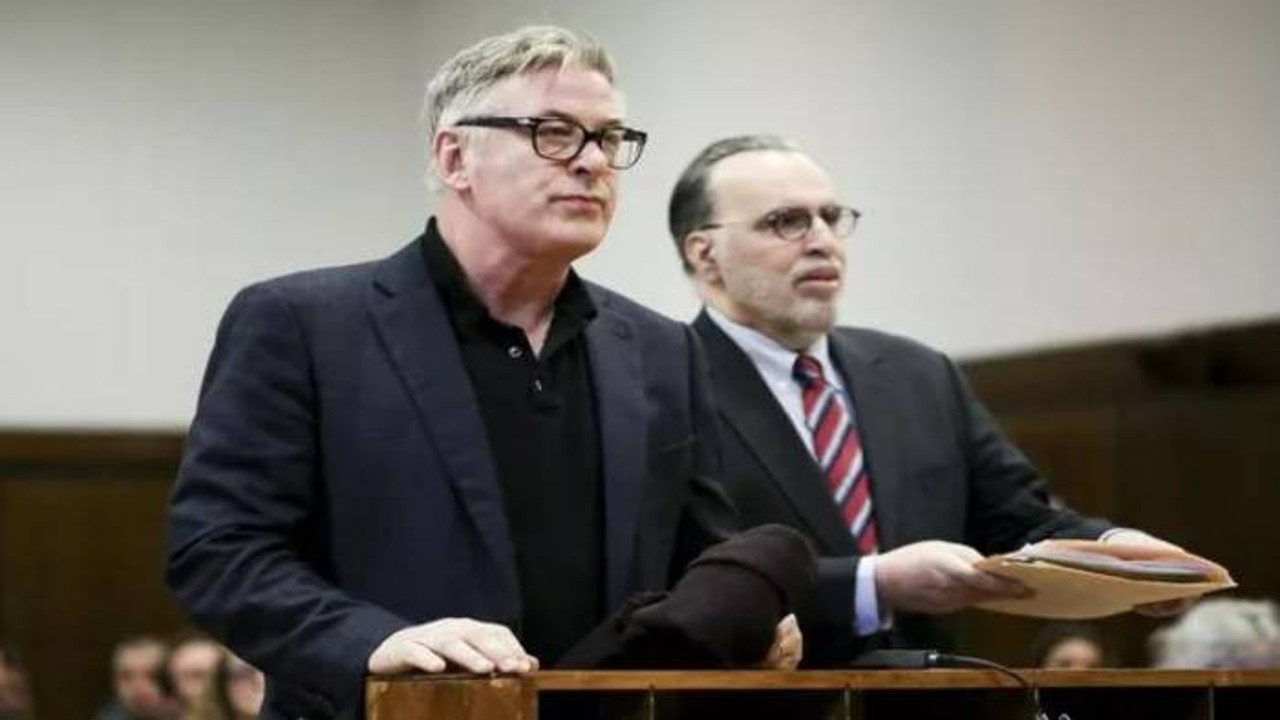 Alec Baldwin davasında flaş gelişme. 'Kasıtsız adam öldürmek'ten 5 yıl hapsi isteniyordu