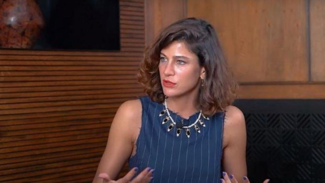 Berrak Tüzünataç tepkisini 'mecbur kılınmalı ve hemen başlanmalı' diyerek dile getirdi