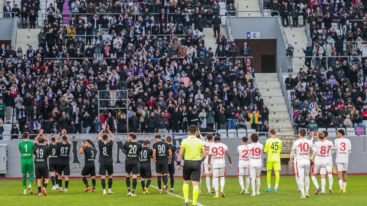 Depremzedelere destek maçında 7 gol çıktı