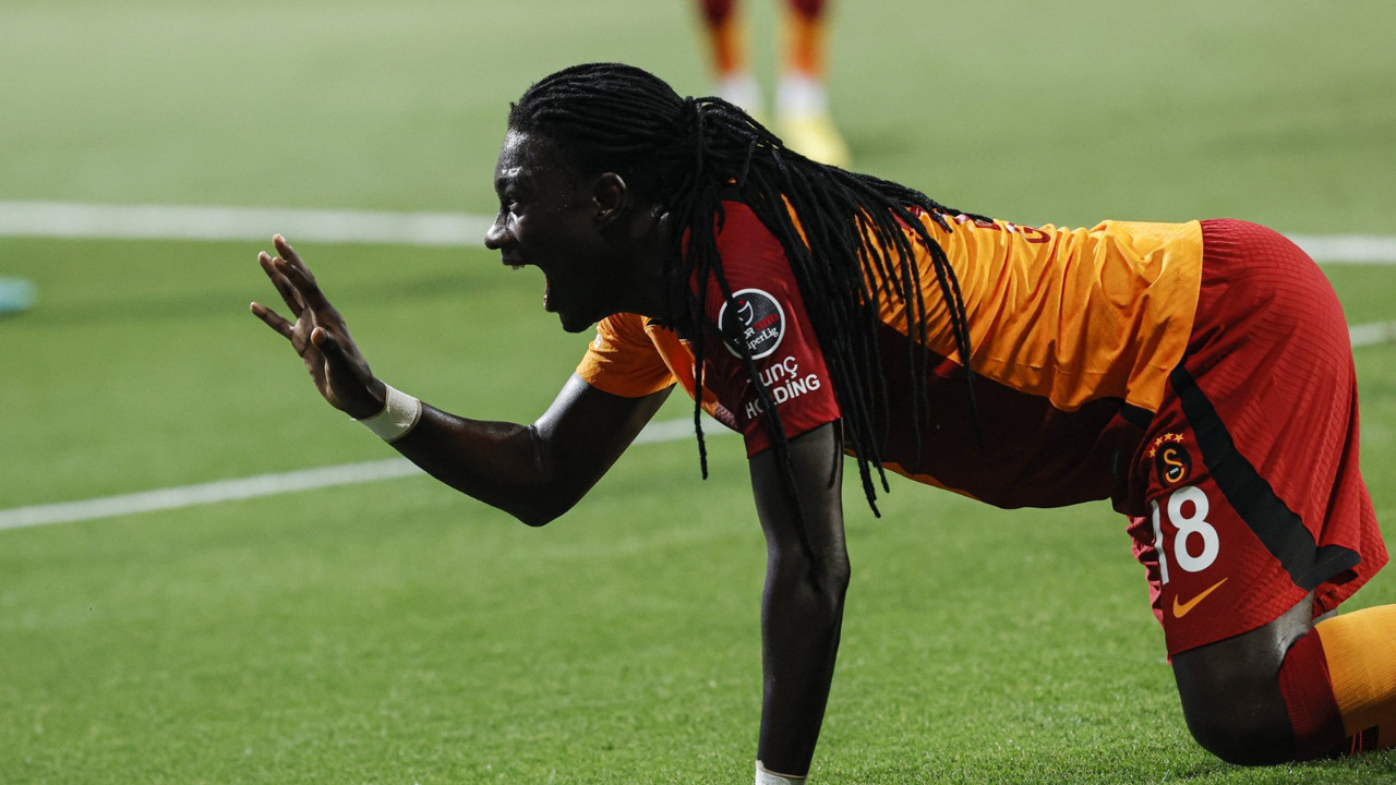 Bafetimbi Gomis'den flaş karar