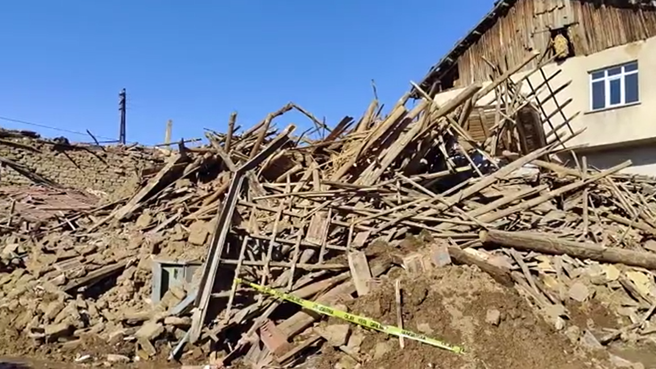 Hani nerede yardımlar? Bütün evlerin yıkıldığı köydeki vatandaşlar: Toz toprak içindeyiz kokmaya başladık