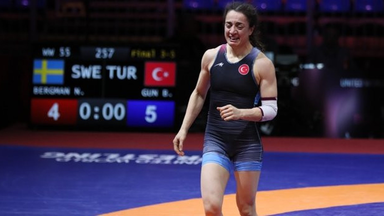 Milli güreşçi Bediha Gün Mısır'da gümüş kazandı
