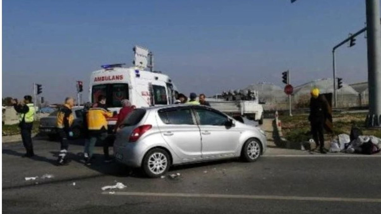 Depremzedeler kaza yaptı: Ölü ve yaralılar var