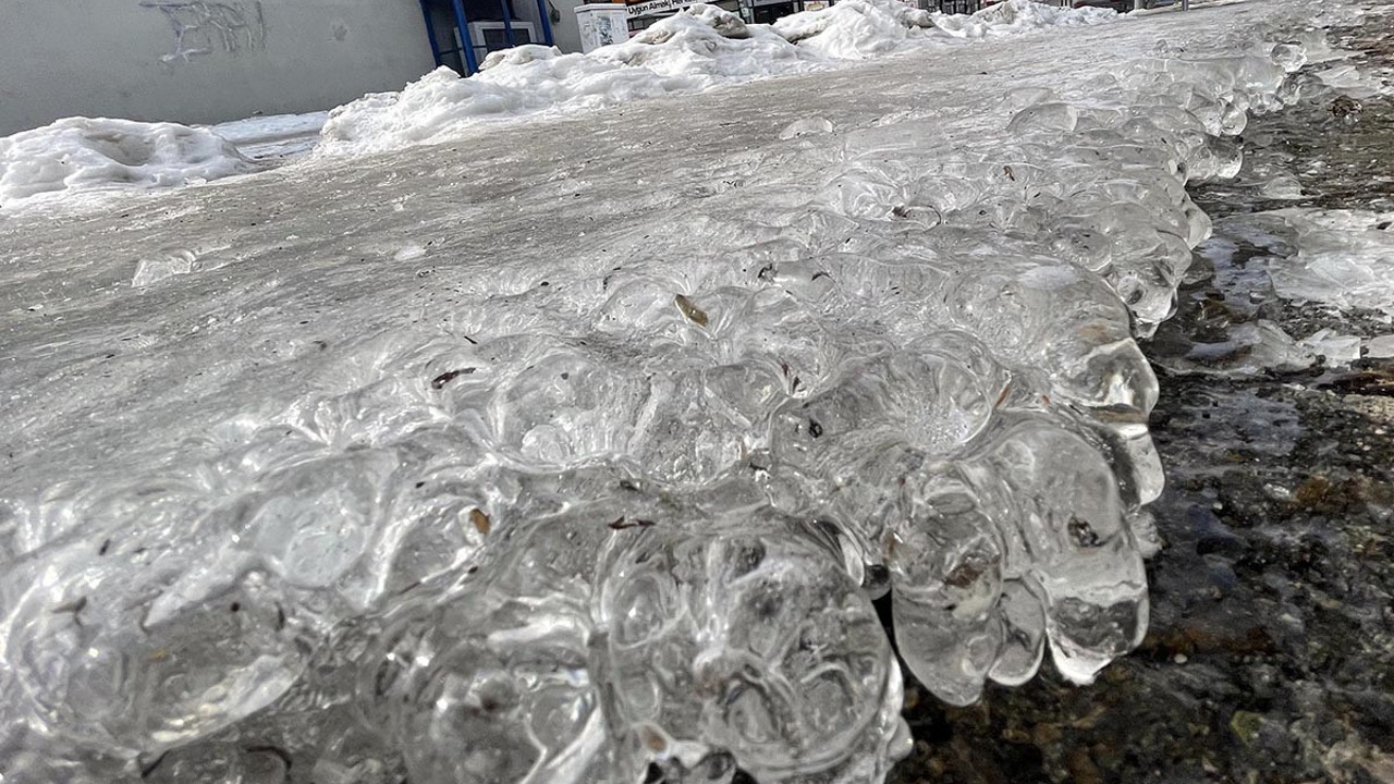 Doğu Anadolu'da en düşük sıcaklık eksi 17 dereceyi buldu