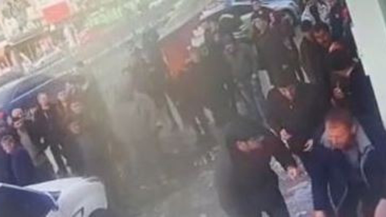 Kafasına buz düştü öldü