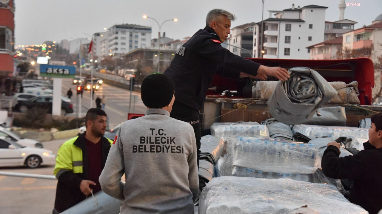 Bilecik Belediyesi 12. yardım tırını gönderdi