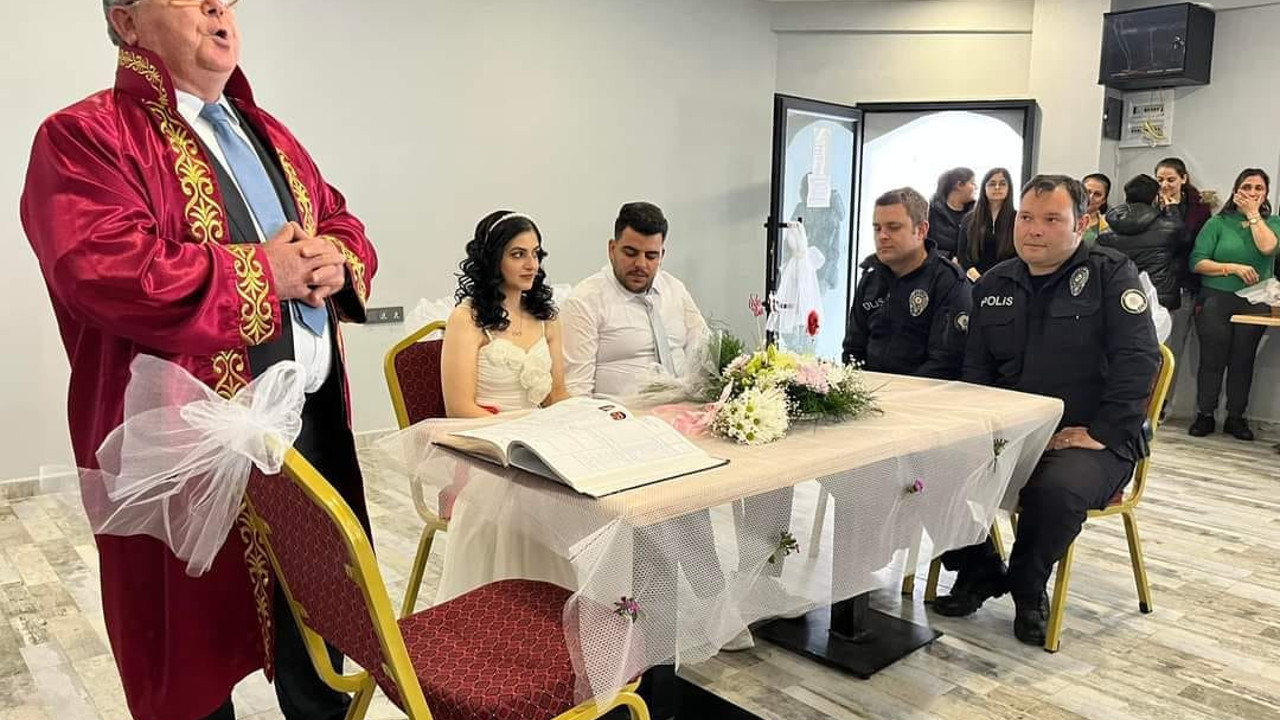 Depremzedeler misafir oldukları Datça'da dünya evine girdiler