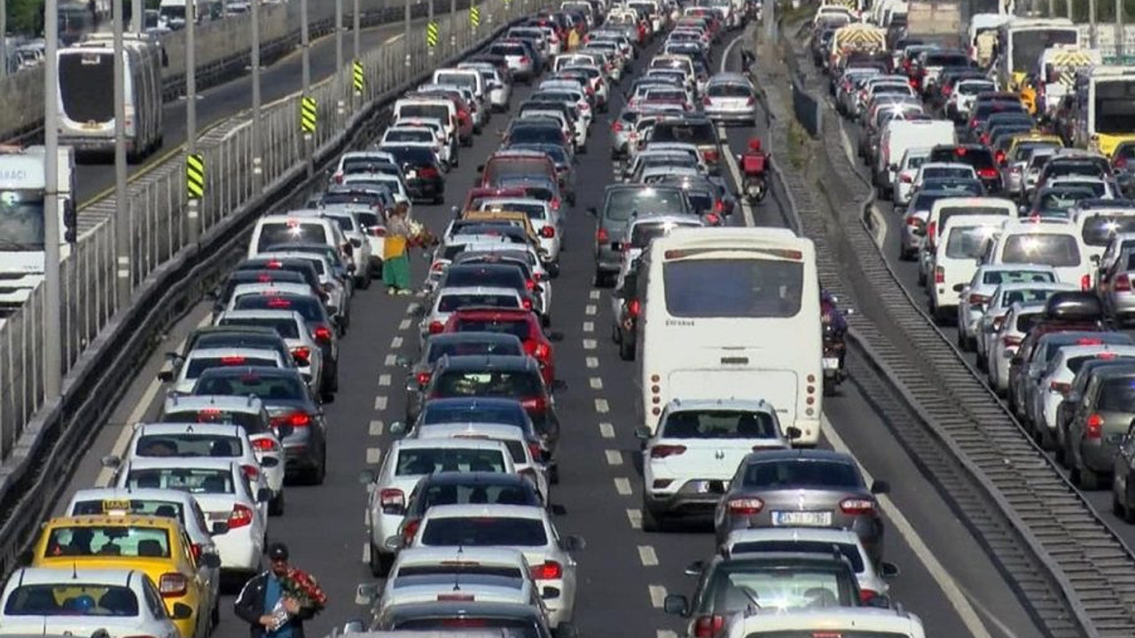 Polisten poliçe dolandırıcılarına karşı uyarı. e-devletten kontrol edin