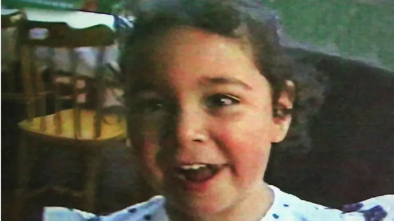 27 yıldır aranıyor. Ülke ülke kayıp kızını aradı izini İstanbul'da buldu