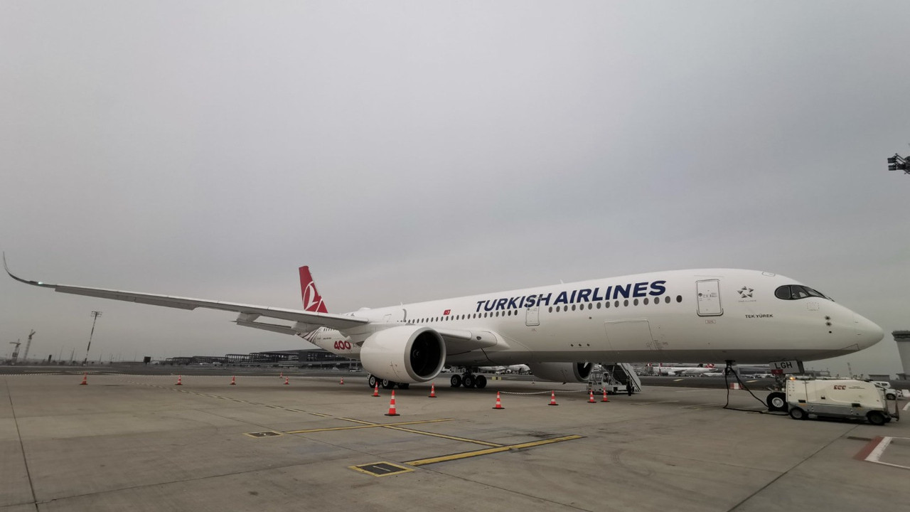 THY'nin 400. uçağı ilk uçuşunu depremzedeler için havalandı