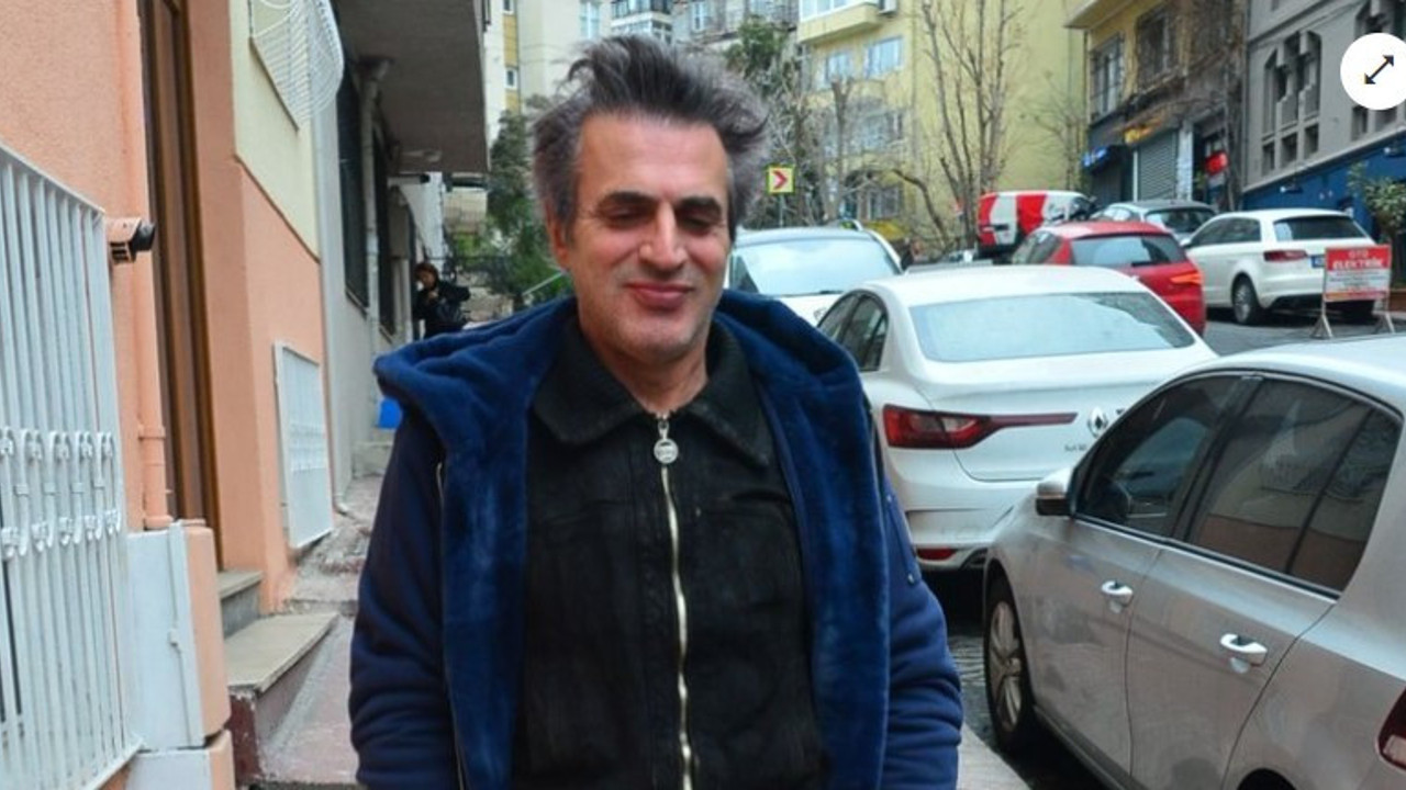 Şarkıcı Teoman deprem felaketi sonrası hayatı sorguladı