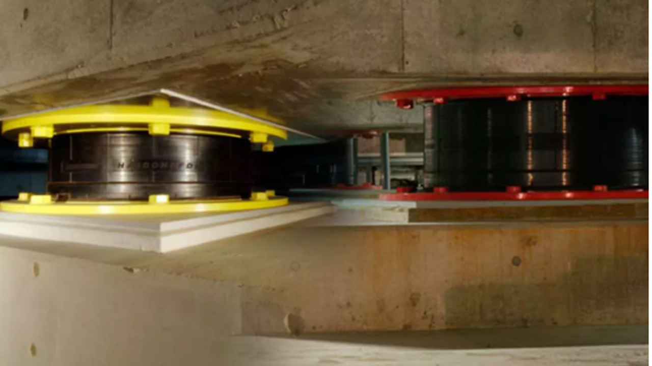 Sismik izolatör zorunlu olacak. Bir belediye karar aldı