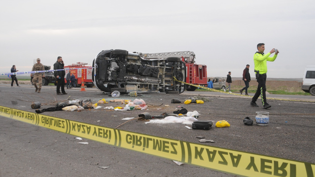 Şırnak'ta üç araç çarpıştı: 8 yaralı