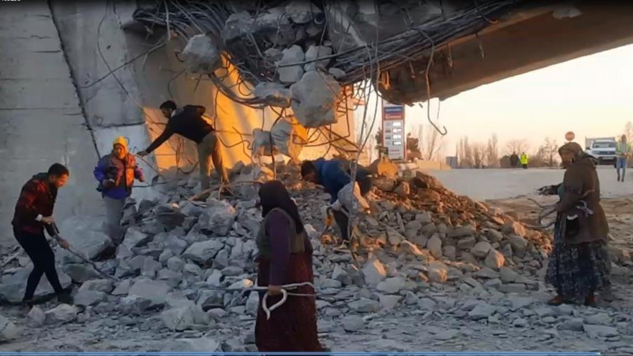 Köprü yıkıldı demirleri kapışıldı