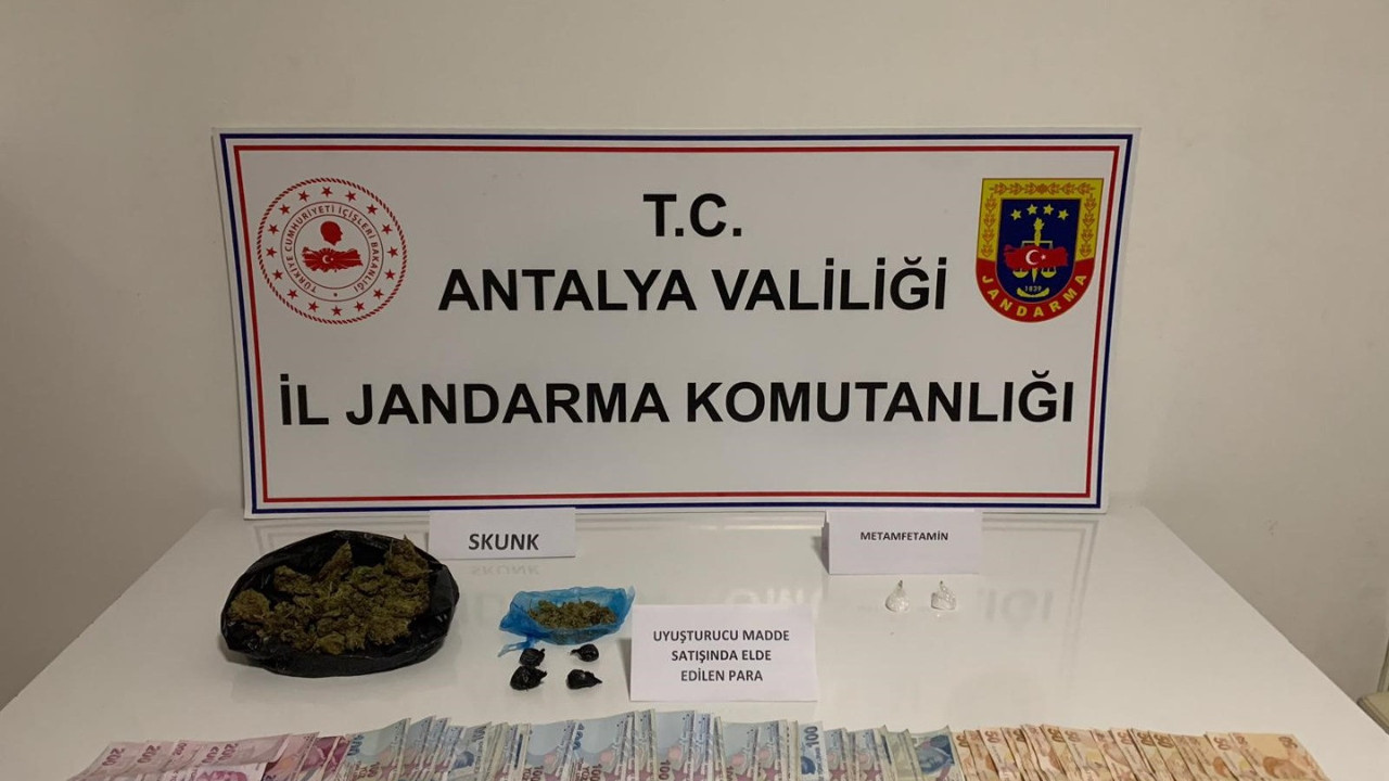 Antalya'da uyuşturucu operasyonu: 3 gözaltı (09 Mart 2023)