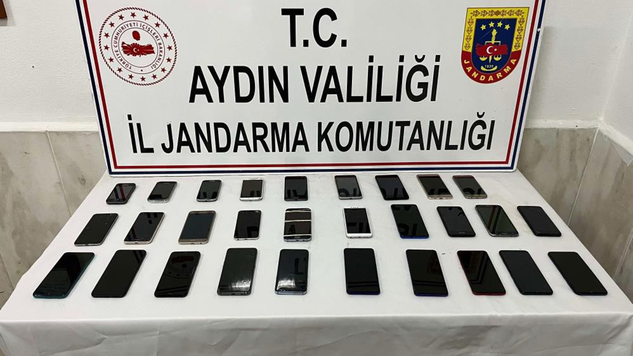 Didim’de 29 adet kaçak telefon ele geçirildi