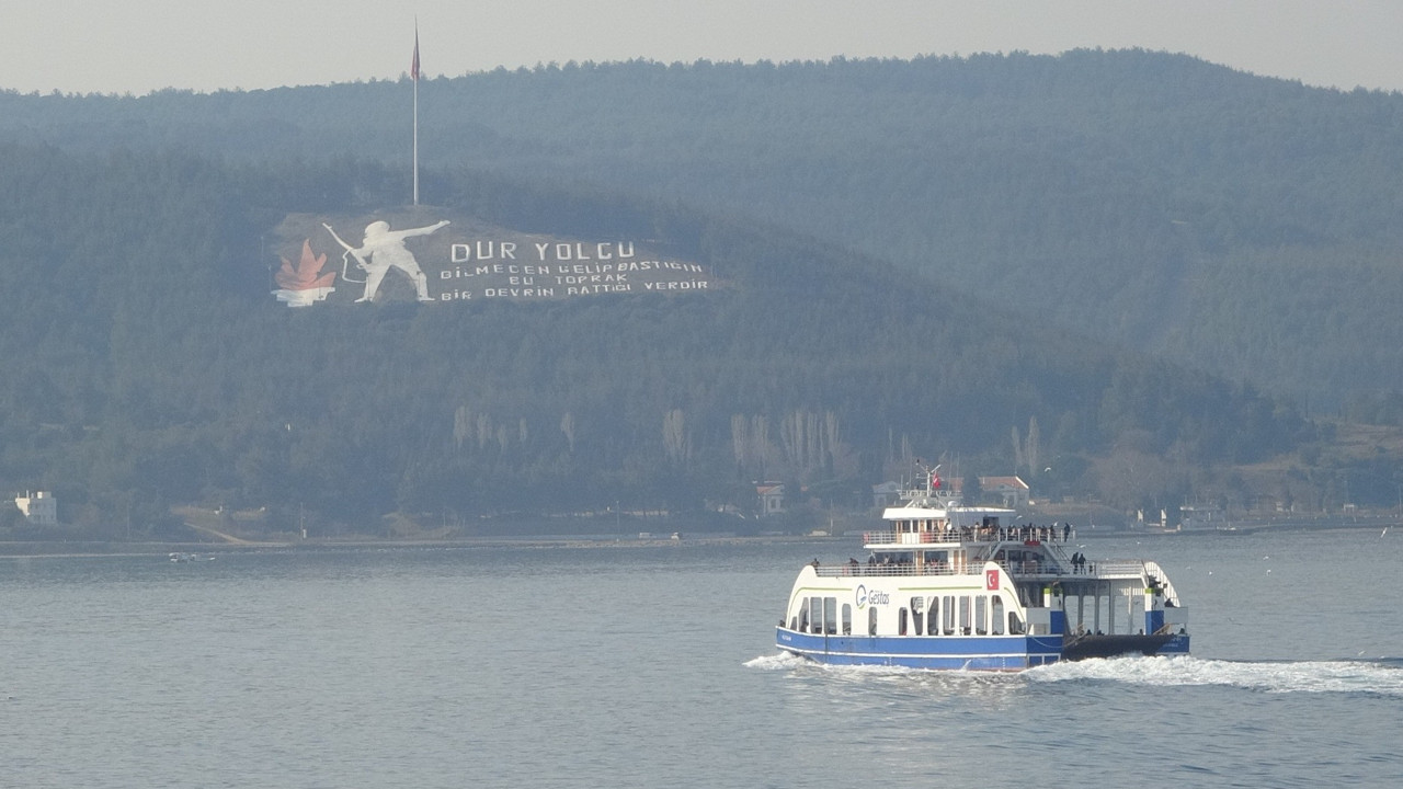 Çanakkale’de bazı feribot seferleri iptal edildi