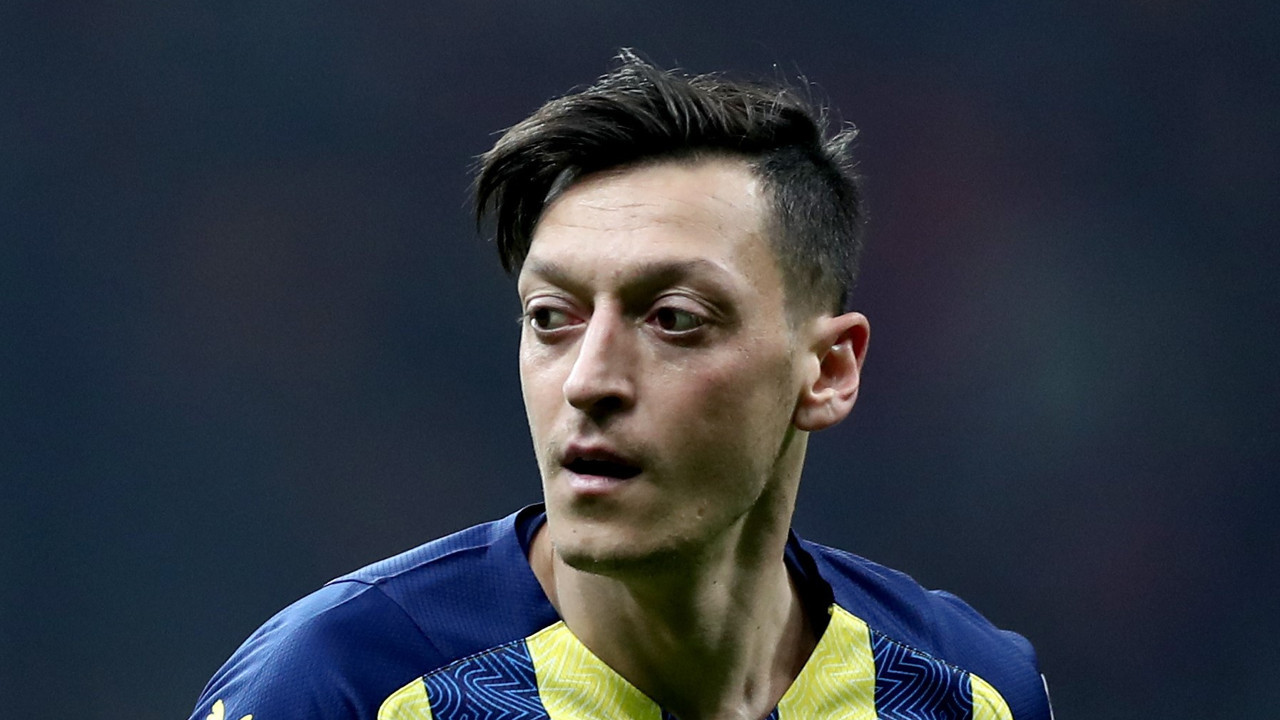 Mesut Özil'i yıkan ölüm haberi