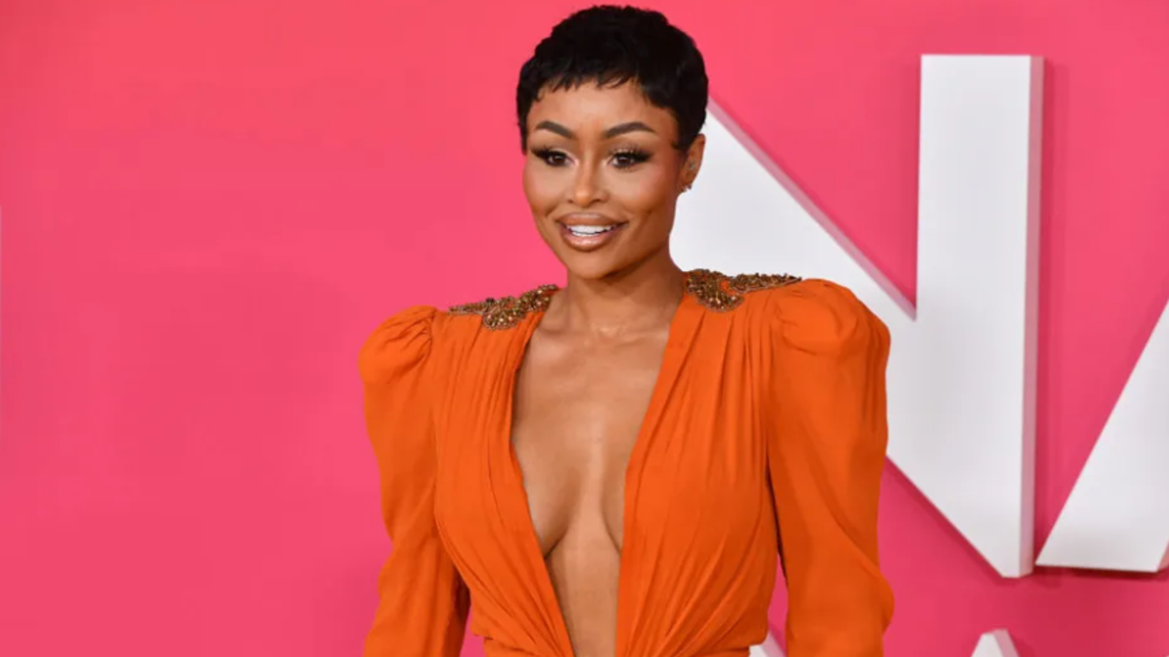 Ayda 379 milyon lira kazandığı işi bıraktı. ''Kendimle ilgili her şeyi değiştiriyorum ''dedi