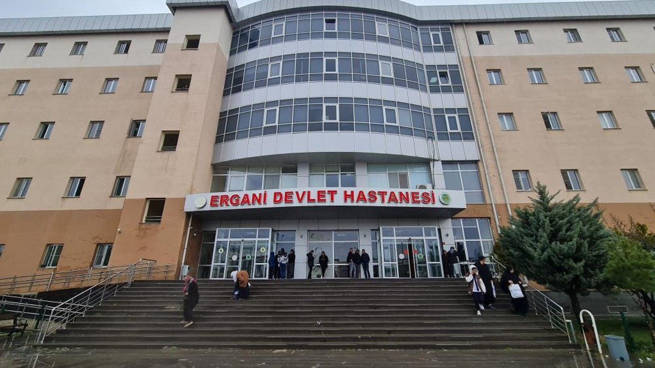 Sünnet için hastaneye götürülen çocuğun bademciklerinin alındığı iddia edildi