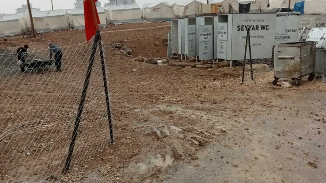 Adıyaman’daki çadırkenti su bastı: Kızılay da yok AFAD da. Şu an hiçbir yetkili yok