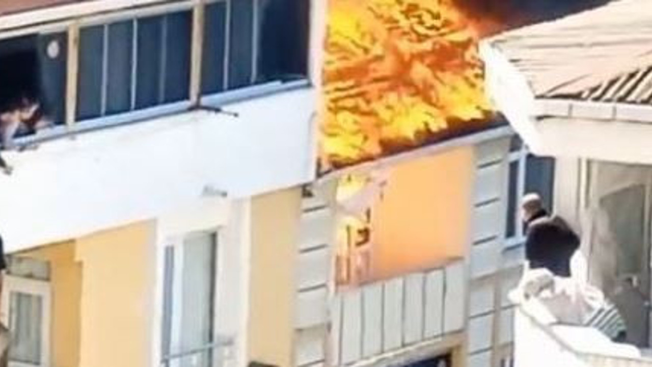 6 binanın çatısı yandı