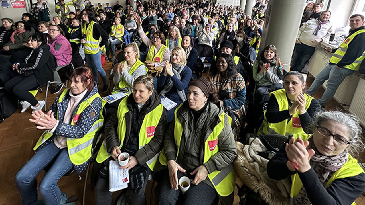 Almanya’da ücretlerinin artırılmasını isteyen hastane çalışanları iş bıraktı