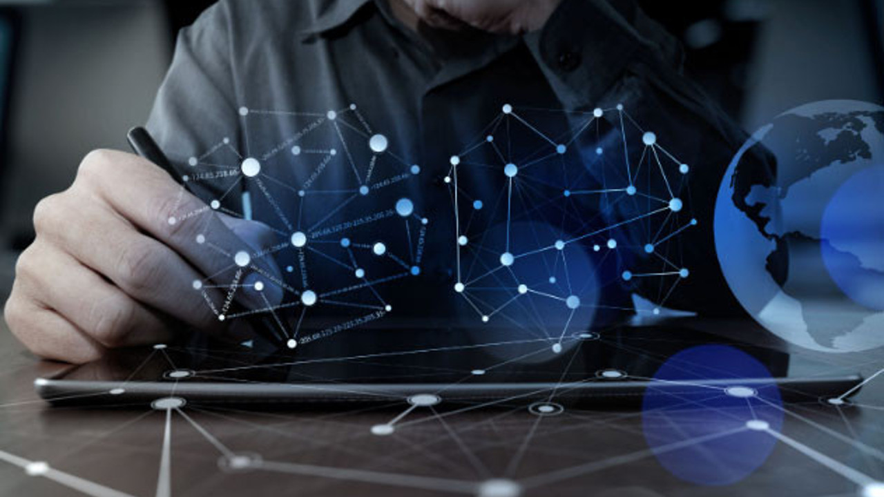 Zuckerberg kötü haberi duyurdu: 10 bin çalışanını daha işten çıkaracak