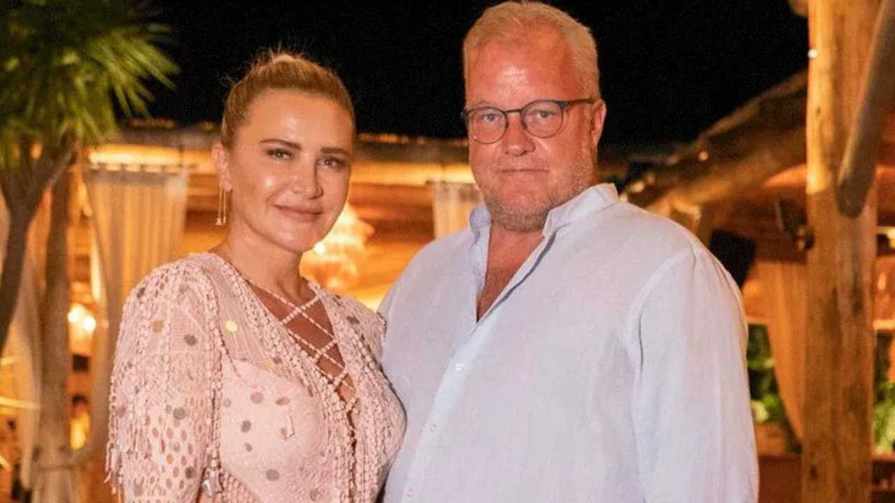 23 yıllık evliliklerini bitiren Aslı Şen ile Metin Şen'den flaş karar. Boşanma protokolündeki detaylar ortaya çıktı.