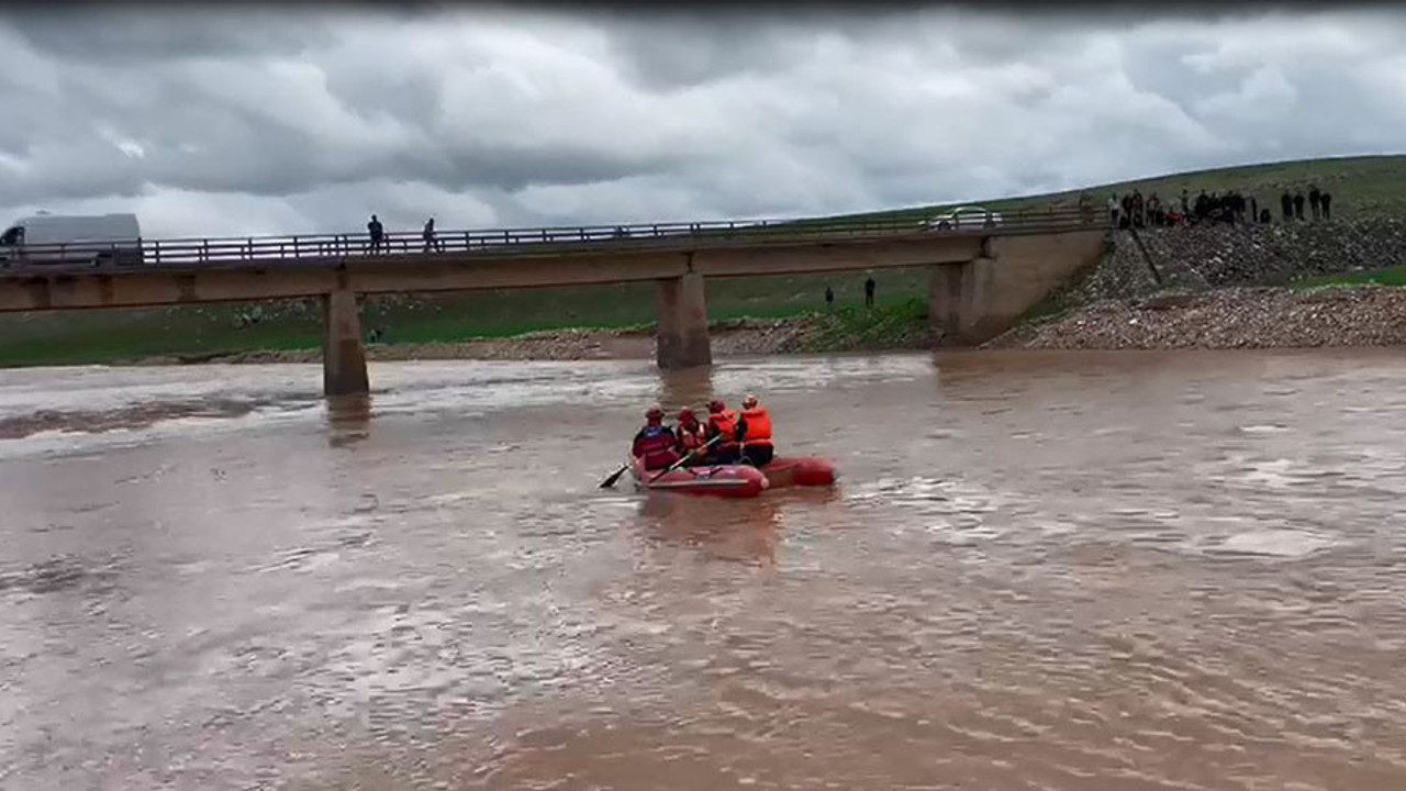Cırcıp Deresi’ne düşen 11 yaşındaki Fatma kayboldu