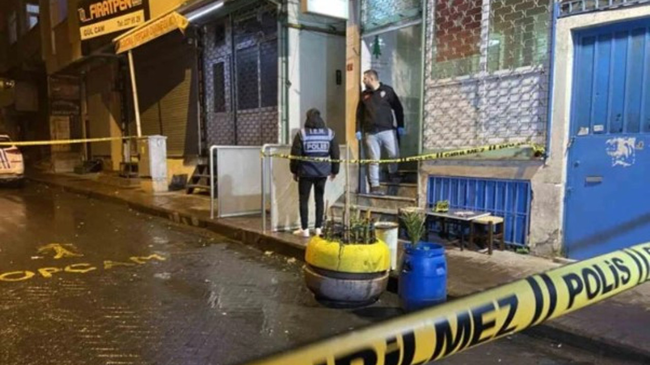 Beyoğlu'nda derneğe silahlı saldırı. Yaralılar var