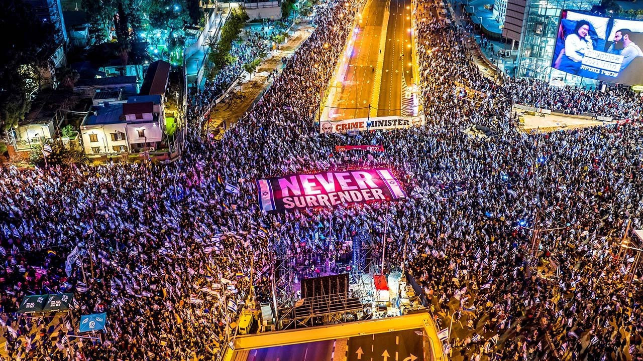 İsrail'de istihbaratçılar bazı emirlere uymayacaklarını açıkladı. Netanyahu'ya tepkiler dinmiyor