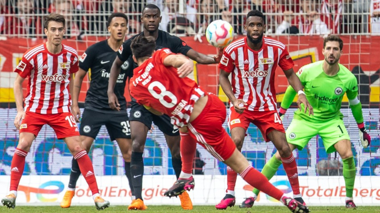 Union Berlin Frankfurt'u yendi yarışa devam dedi