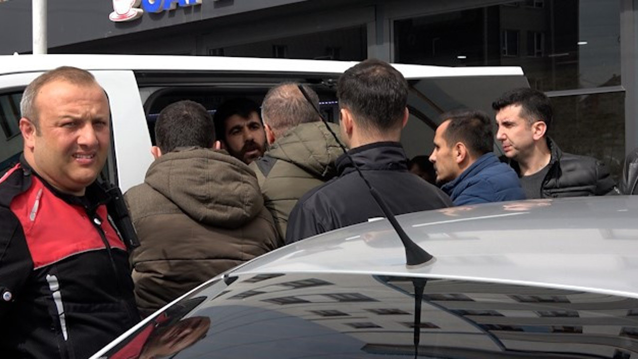 Kardeşini öldürdü