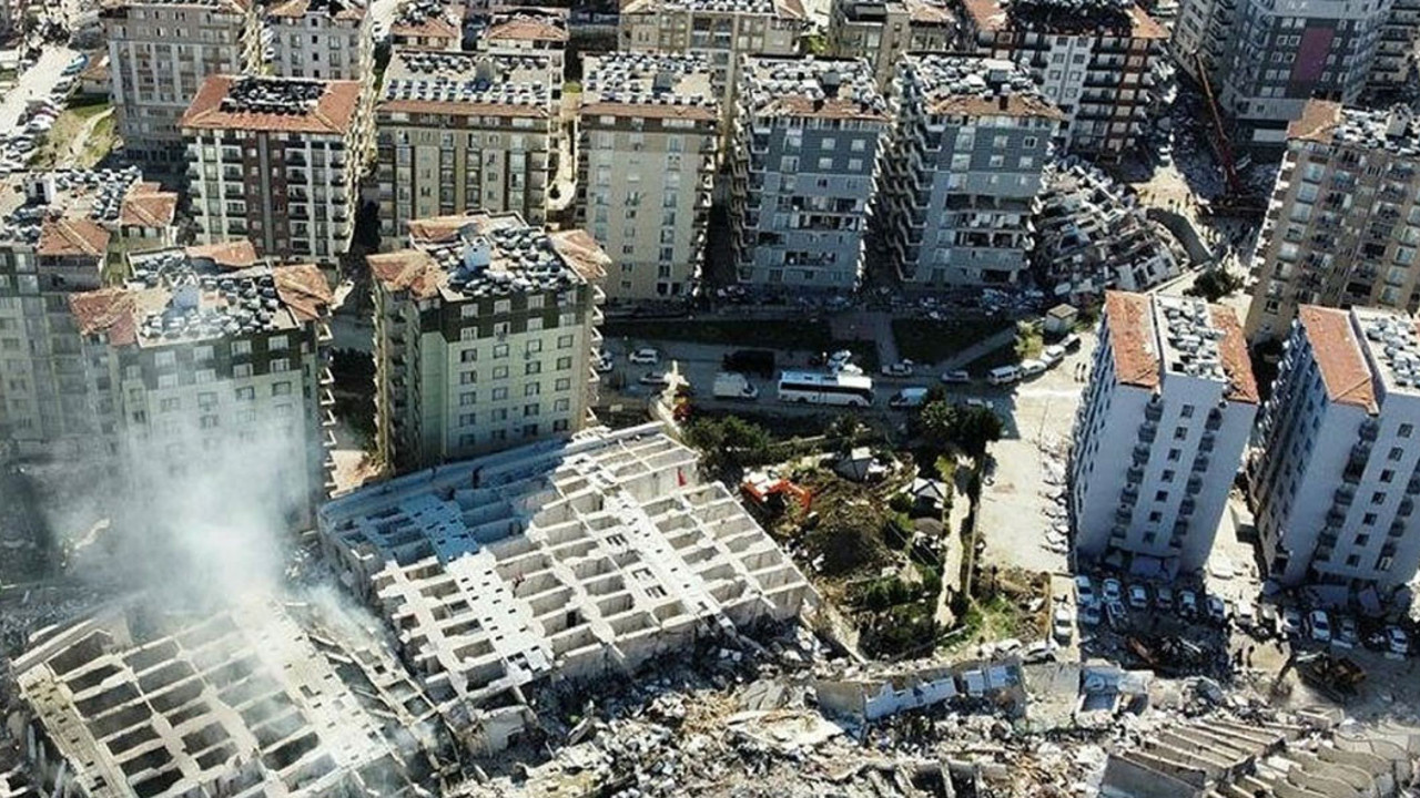 Son Dakika... Hatay'da yıkılan Rönesans Sitesi'nin yapı denetim sorumlusu tutuklandı