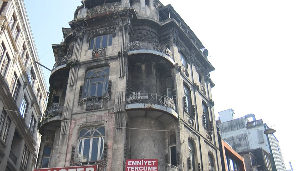 119 yıllık tarihi Vlora Han harabeye döndü! Hali içler acısı…