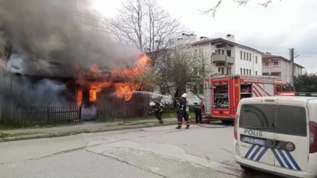 Metruk ev alev topuna döndü